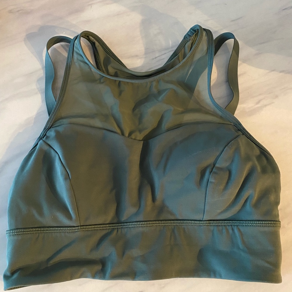 Lululemon sports bra